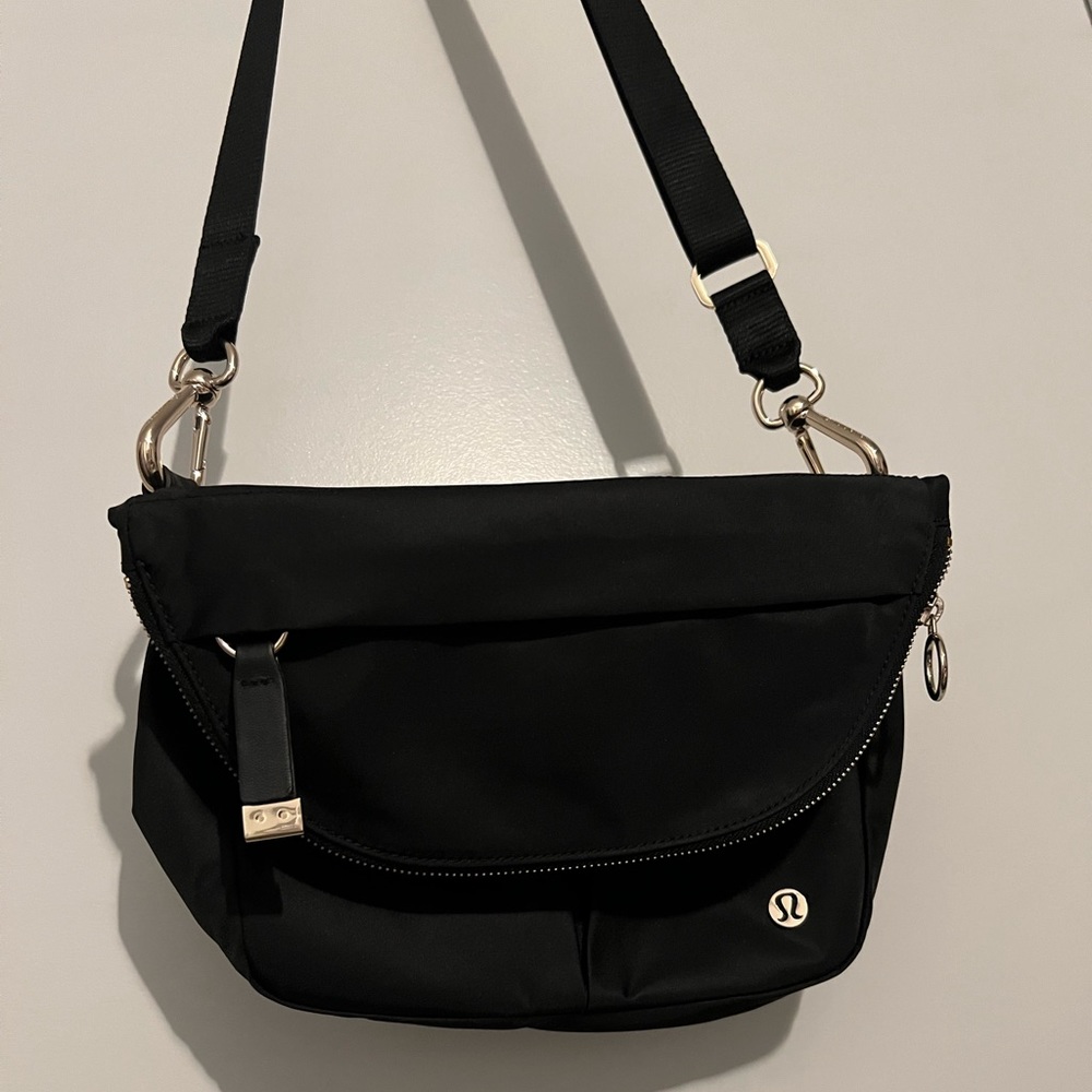 Lululemon All Night Festival Bag
